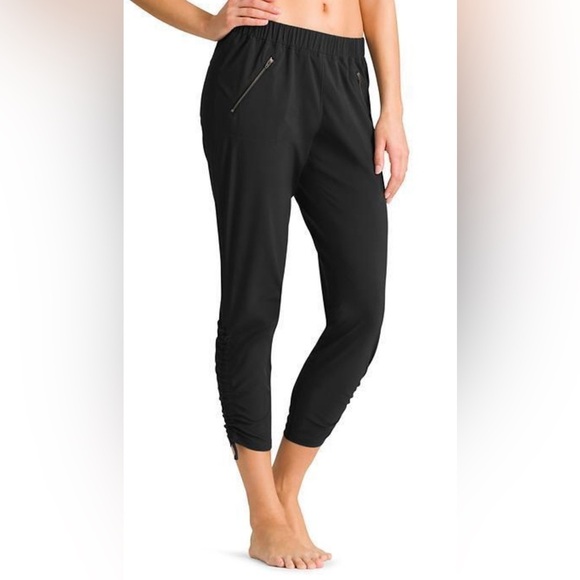 Athleta Pants - Athleta Aspire Ankle Pants Size 8